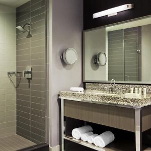 Deluxe Guest room 1 King